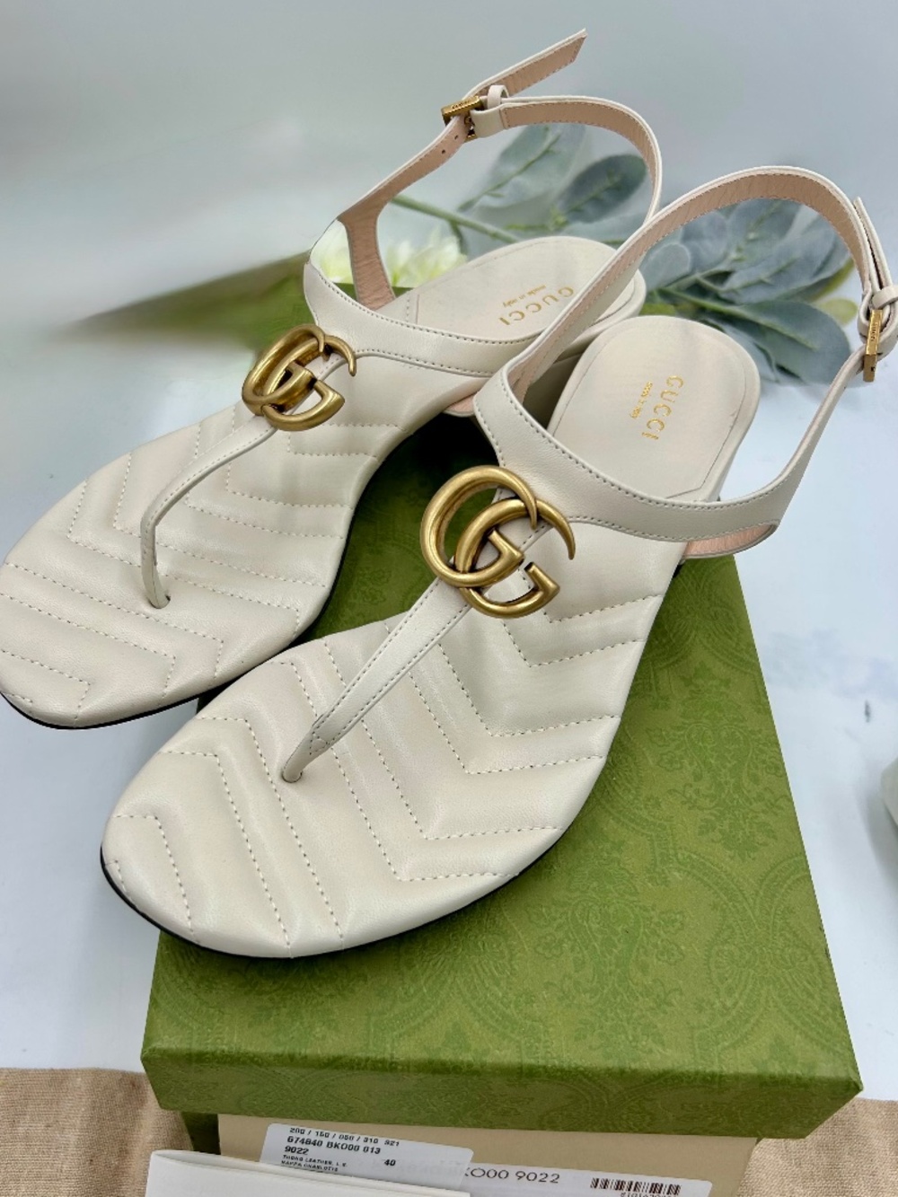 Women’s Gucci GG Marmont Matelasse Leather Thong Sandal. Size 10/fits 10.5 US - Picture 1 of 10